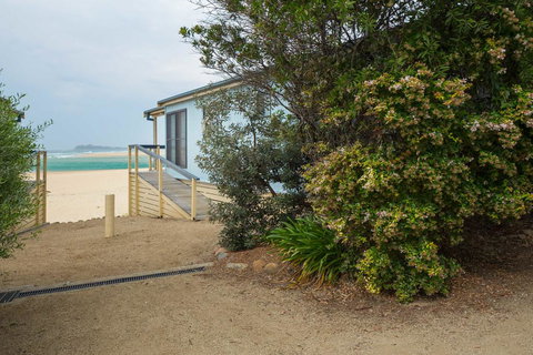Tuross Beach Cabins & Campsites - Northern Rivers Accommodation 0