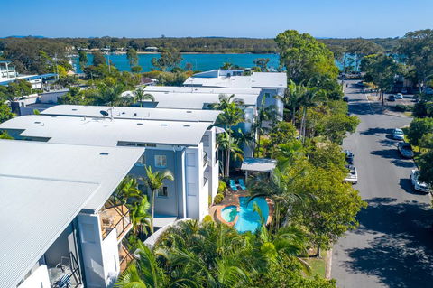 Twin Quays Noosa - Northern Rivers Accommodation 2
