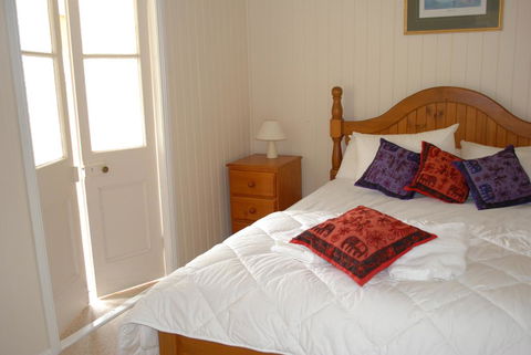 Twisted Gum Vineyard Cottage - Northern Rivers Accommodation 2