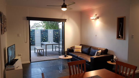 Two Bedroom Garden Apartment - Northern Rivers Accommodation 1