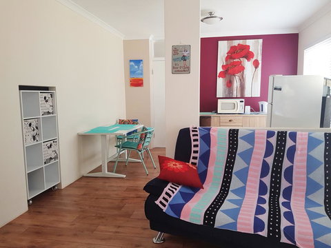 Unique Bouvard Beach House Mandurah - Northern Rivers Accommodation 2