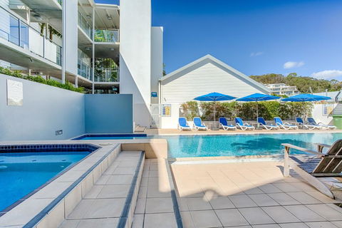 Unit 203 Plantation - Rainbow Beach, Plantation Resort Top Floor, Aircon, Free Wi-Fi - Northern Rivers Accommodation 3
