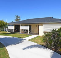 Urangan Harbour Bungalow - Northern Rivers Accommodation