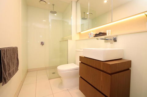 Urban Eden - Pets, Parking, Balcony, Chapel St 260m - Northern Rivers Accommodation 2