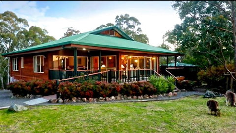 Valley View Luxury Retreat - Northern Rivers Accommodation 0