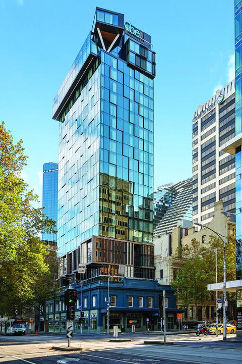 Vibe Hotel Melbourne - Northern Rivers Accommodation 3