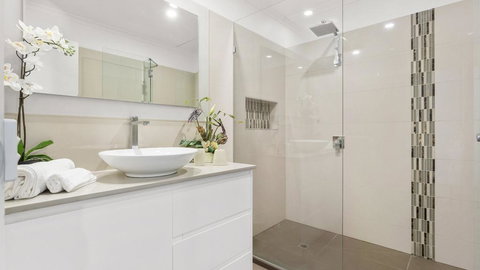 VIEWS AT MCCRAE..... - Northern Rivers Accommodation 0