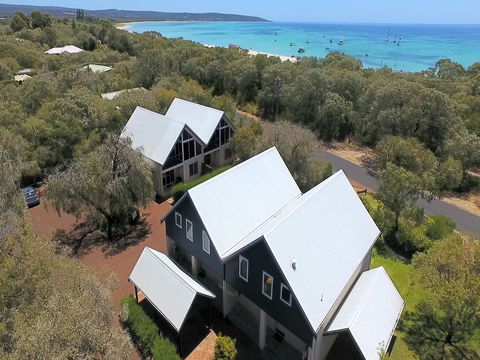 Villa 5 Whitesands - Northern Rivers Accommodation 0