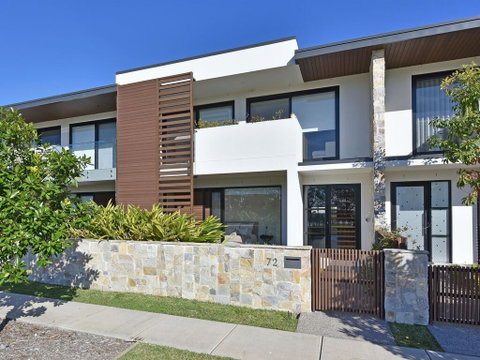 Villa Catania Waterside At Trinity Point - Northern Rivers Accommodation 0