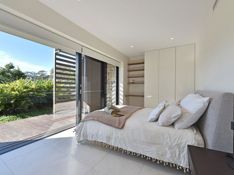 Villa Catania Waterside At Trinity Point - Northern Rivers Accommodation 1