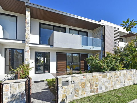 Villa Positano Waterside At Trinity Point - Northern Rivers Accommodation 0