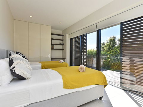 Villa Positano Waterside At Trinity Point - Northern Rivers Accommodation 1