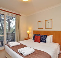 Villa Spa Executive 1br Merlot Resort Condo located within Cypress Lakes Resort nothing is more central - Northern Rivers Accommodation
