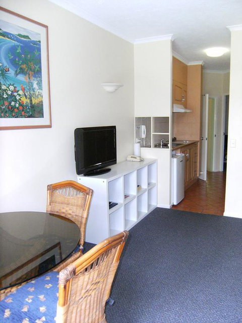 Villa Vaucluse Apartments - Northern Rivers Accommodation 3