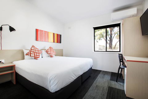 Villawood Hotel - Northern Rivers Accommodation 0