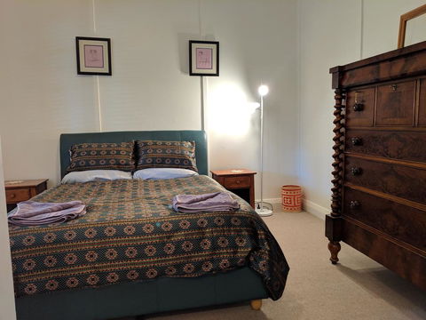 Walnut Cottage - 2 Bedroom Pet Friendly Country Cottage - Northern Rivers Accommodation 1