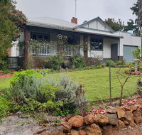 Walnut Cottage - 2 bedroom pet friendly country cottage - Northern Rivers Accommodation