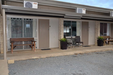 Warwick Motor Inn - Northern Rivers Accommodation 2