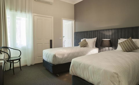 Oscar\'s On The Yarra - Northern Rivers Accommodation 11