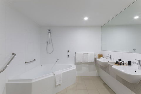 The Dingley Hotel - Northern Rivers Accommodation 11