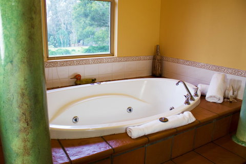 Marwood Villas - Northern Rivers Accommodation 10