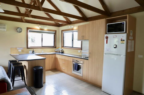 Red Ceder Cottage - Great Ocean Road - Port Campbell - Northern Rivers Accommodation 11