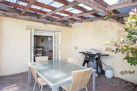 Plummers Mill - Central Townhouse - Northern Rivers Accommodation 6