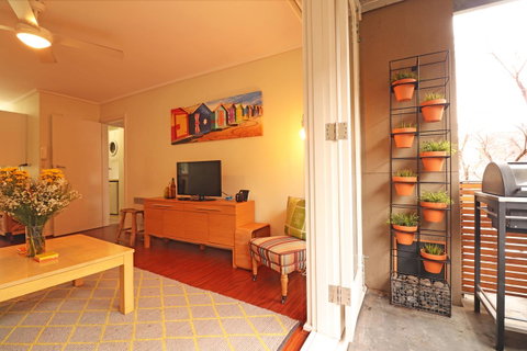 Colour Pop Fitzroy - 3 Bedroom Pet Friendly - Northern Rivers Accommodation 9