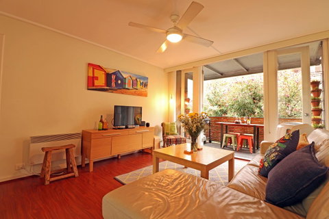 Colour Pop Fitzroy - 3 Bedroom Pet Friendly - Northern Rivers Accommodation 1