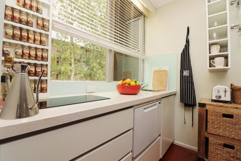 Colour Pop Fitzroy - 3 Bedroom Pet Friendly - Northern Rivers Accommodation 5