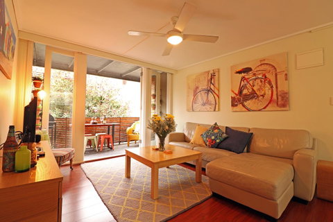 Colour Pop Fitzroy - 3 Bedroom Pet Friendly - Northern Rivers Accommodation 2