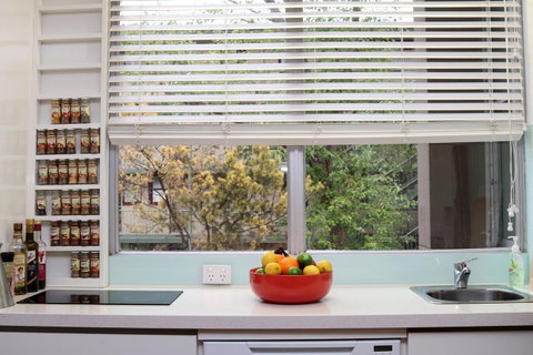 Colour Pop Fitzroy - 3 Bedroom Pet Friendly - Northern Rivers Accommodation 24