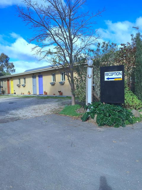 The Albion Motel Castlemaine - Northern Rivers Accommodation 5