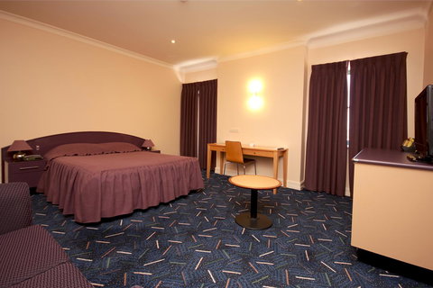 Mitchell River Tavern - Northern Rivers Accommodation 29
