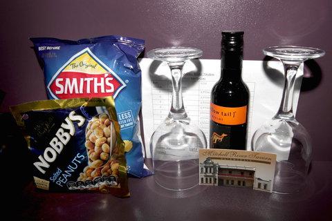 Mitchell River Tavern - Northern Rivers Accommodation 2