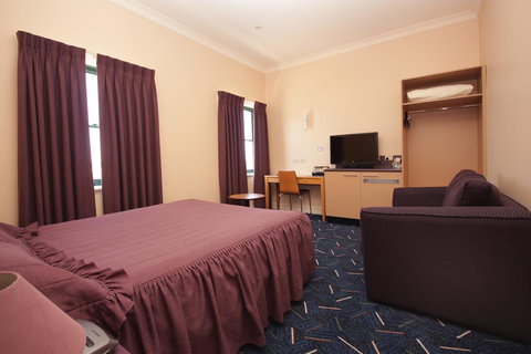 Mitchell River Tavern - Northern Rivers Accommodation 28