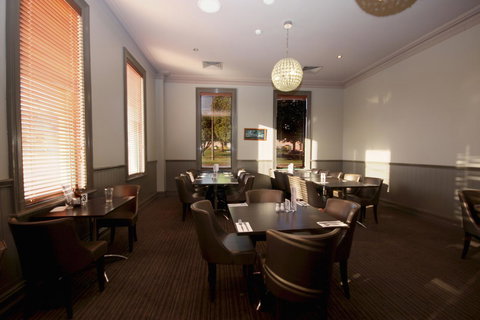 Mitchell River Tavern - Northern Rivers Accommodation 7