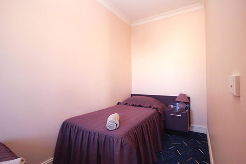 Mitchell River Tavern - Northern Rivers Accommodation 24