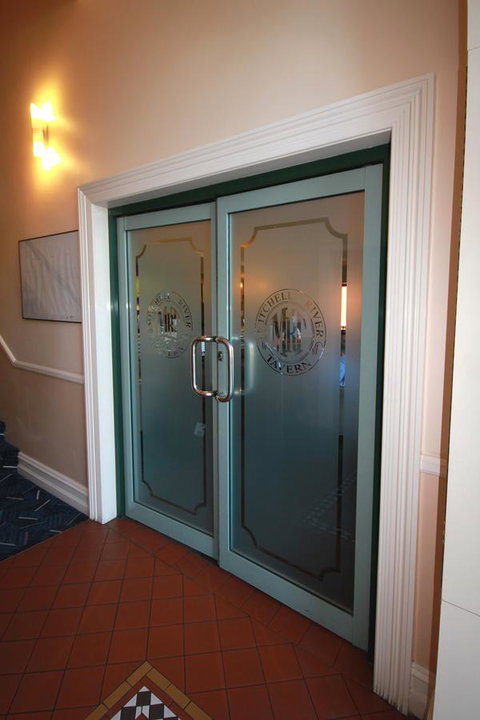 Mitchell River Tavern - Northern Rivers Accommodation 11