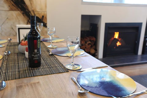 Lorne Luxury - Northern Rivers Accommodation 9
