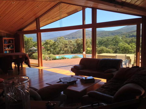 Kangaroo Manor - Northern Rivers Accommodation 0