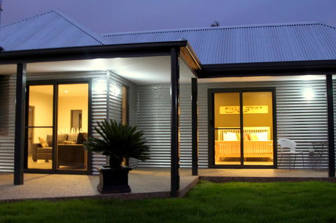 3 Bells Alpine Cottage - Northern Rivers Accommodation 10
