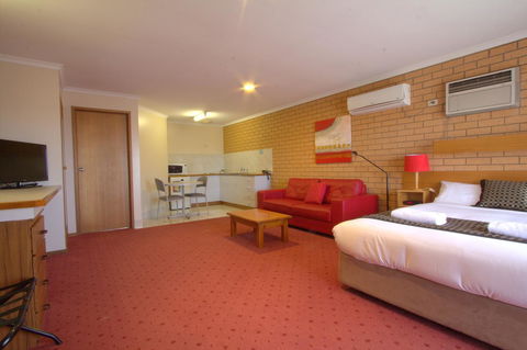 Blue Whale Motor Inn & Apartments - Northern Rivers Accommodation 17