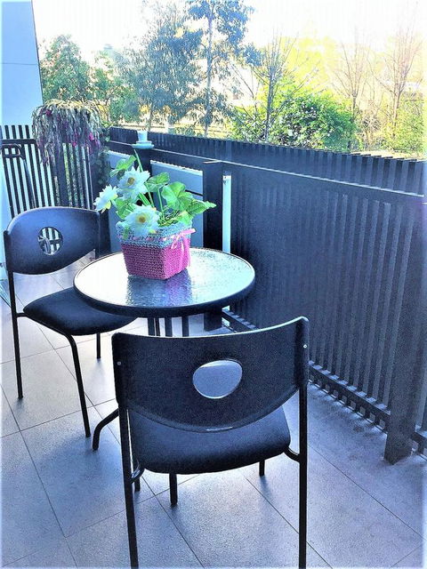 Camberwell Burke Road Apartment - Northern Rivers Accommodation 10