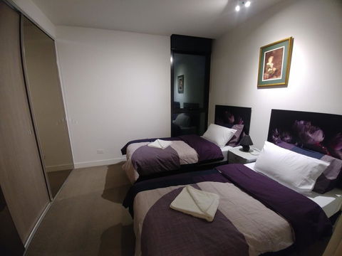 Camberwell Burke Road Apartment - Northern Rivers Accommodation 7