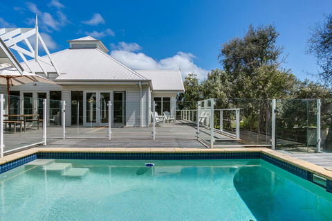 Perfect Blairgowrie Beach House - Northern Rivers Accommodation 0