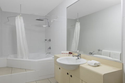 Ramada By Wyndham Marcoola Beach - Northern Rivers Accommodation 10