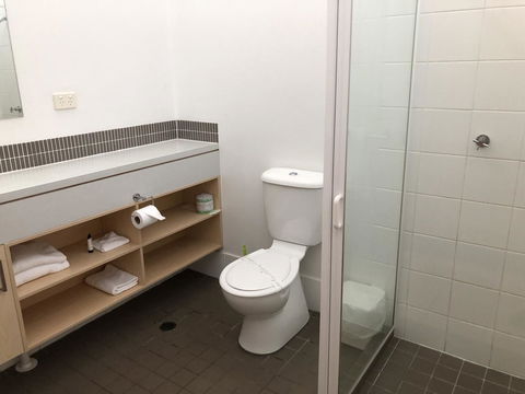 Bribie Island Hotel - Northern Rivers Accommodation 4