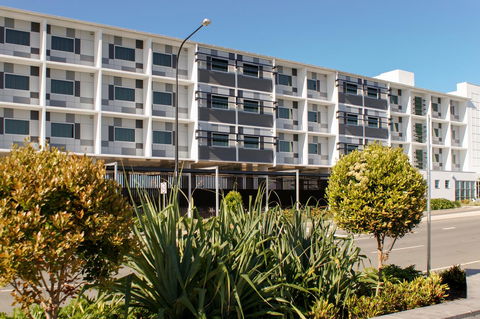 Mercure Sunshine Coast Kawana Waters - Northern Rivers Accommodation 27