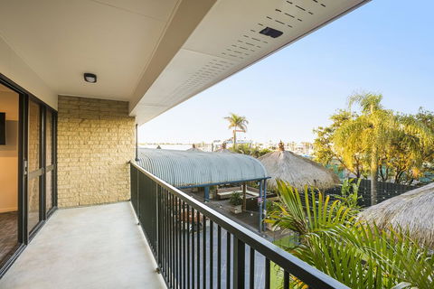 Nightcap At Kawana Waters Hotel - Northern Rivers Accommodation 39